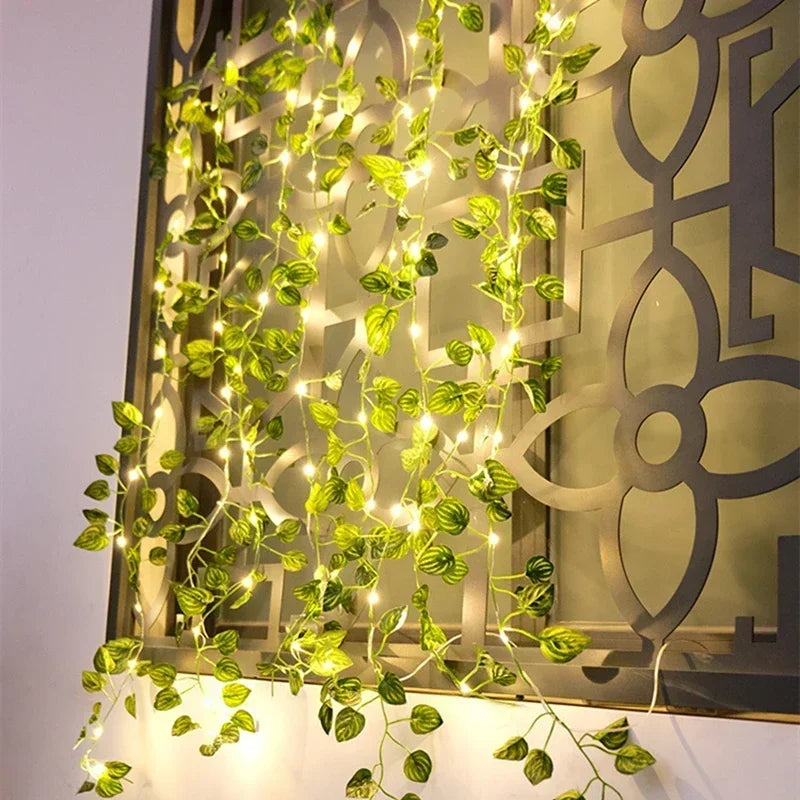 LumiVine LED Leaf Garland 3m